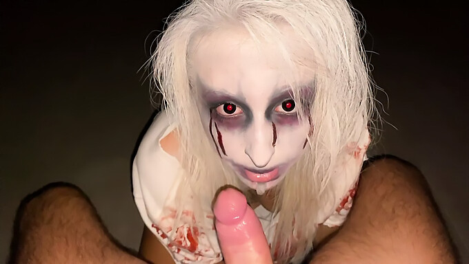 Moglie Tedesca Desidera Sperma In Un Video A Tema Halloween