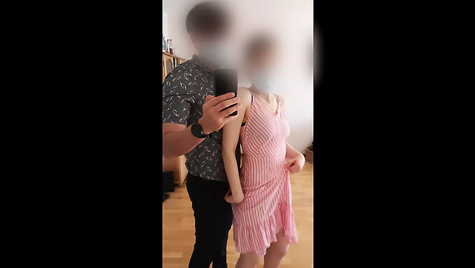 Samling Af Eksplicitte Tiktok-Udfordringer Med Teenageorgasmer Og Brutal Sex