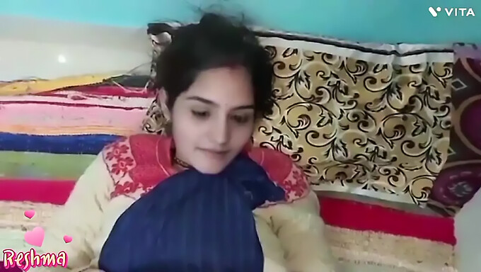 18-Year-Old Reshma Shows Her Stepbrother How To Fuck In Hindi