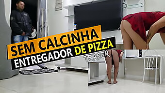 Pizza Delivery Man Gets A Surprise From Cristina Almeida In Quarantine